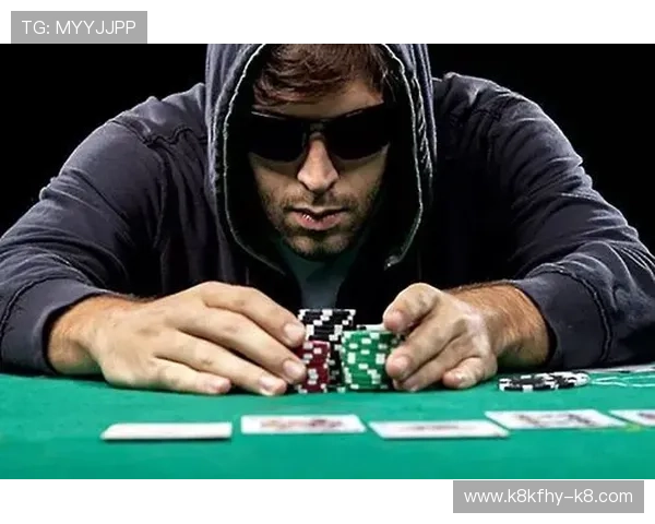 梭哈德州扑克如何利用心理战术赢得对手信任与牌局优势的策略分析 梭哈德州扑克如何利用心理战术赢得对手信任与牌局优势的策略分析