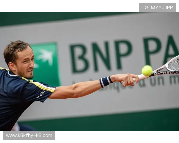 凯发体育网球装备推荐与选购指南,打造属于你的专业比赛装备方案 凯发体育网球装备推荐与选购指南,打造属于你的专业比赛装备方案